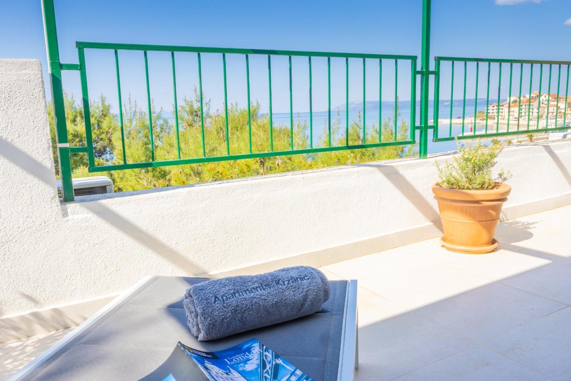 Apartments Krzanic Podgora Exterior photo